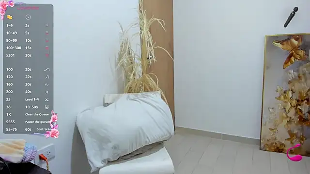 jessyegoldenn online show from March 13, 2026, 2:23 pm