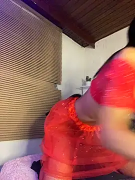 Snapshot of MichelleDiaz_Pink chatting on October 19, 2025, 5:52 am MichelleDiaz Pink online show from October 19, 2025, 5:52 am