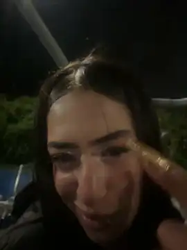 Snapshot of MichelleDiaz_Pink chatting on November 16, 2025, 11:32 pm MichelleDiaz Pink online show from November 16, 2025, 11:32 pm