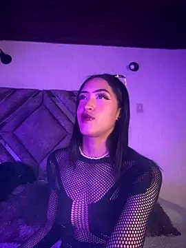 Snapshot of MichelleDiaz_Pink chatting on November 20, 2025, 3:07 am MichelleDiaz Pink online show from November 20, 2025, 3:07 am