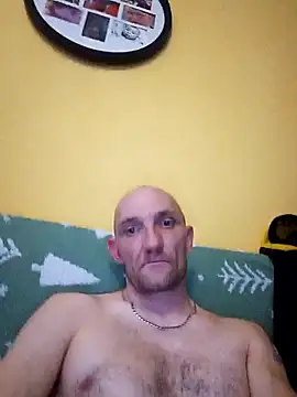 Snapshot of Machura chatting on April 10, 2026, 5:39 pm Machura online show from April 10, 2026, 5:39 pm