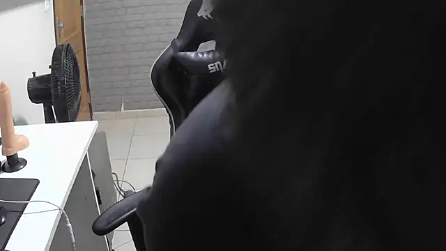 Snapshot of brancooodonto chatting on December 14, 2025, 12:49 am brancooodonto online show from December 14, 2025, 12:49 am