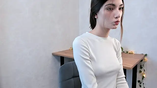 FloraEves online show from March 1, 2025, 4:15 am