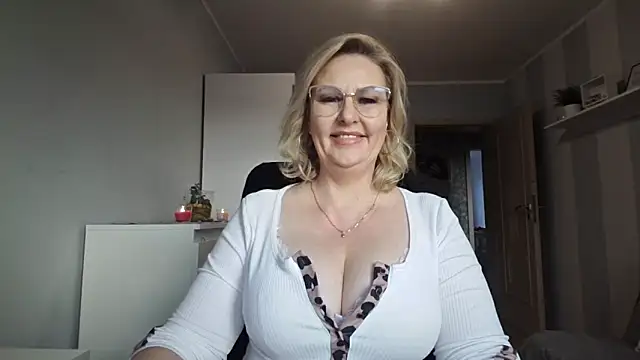 DianaLive online show from February 25, 2026, 7:29 am