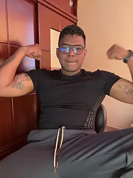 Saipuer31 online show from April 14, 2026, 7:31 pm