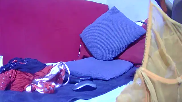 tasha97x online show from October 31, 2025, 4:57 am