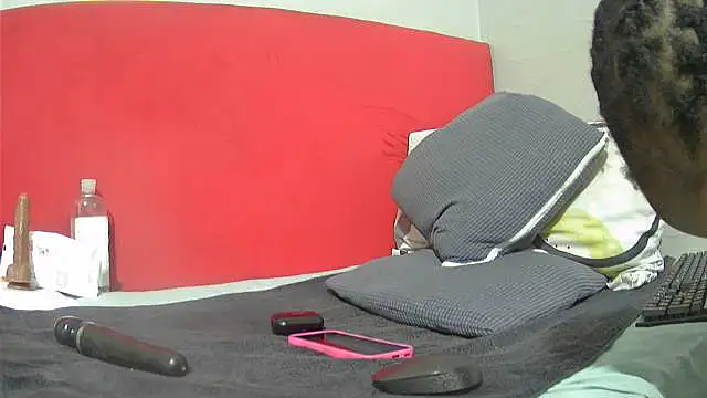 tasha97x online show from December 5, 2025, 4:54 am