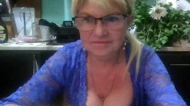 Heidi-Helga online show from September 23, 2025, 6:33 pm
