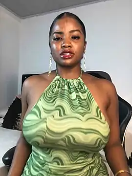 Snapshot of ValerieBlakee chatting on June 1, 2026, 10:11 pm ValerieBlakee online show from June 1, 2026, 10:11 pm