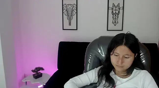 xoxo kiitty online show from March 1, 2025, 3:16 pm