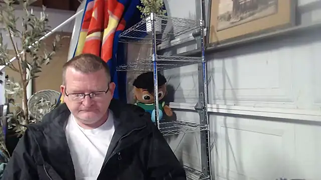 Randomoldguy615 online show from March 6, 2025, 1:16 am