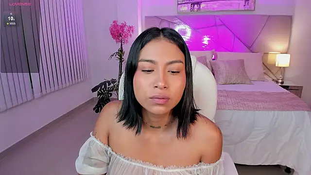 Ivyy Moon  online show from March 29, 2026, 8:47 am