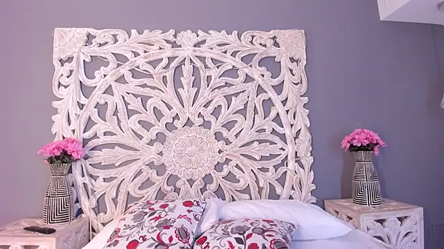 AnnieGibbyns online show from April 9, 2026, 4:23 pm