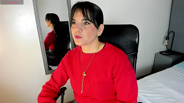 Snapshot of laura_hotties chatting on January 7, 2026, 1:02 pm laura hotties online show from January 7, 2026, 1:02 pm