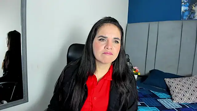 Snapshot of laura_hotties chatting on February 9, 2026, 12:53 pm laura hotties online show from February 9, 2026, 12:53 pm