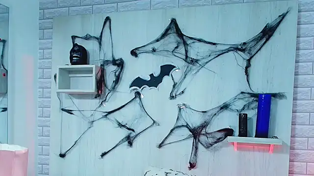 Snapshot of ZaraRousse chatting on October 27, 2025, 1:42 am ZaraRousse online show from October 27, 2025, 1:42 am