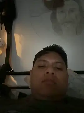 Snapshot of flaco16 chatting on October 25, 2025, 11:32 pm flaco16 online show from October 25, 2025, 11:32 pm