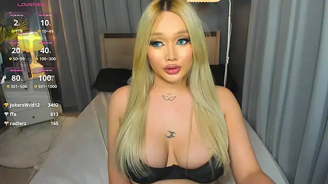 KylieSonique online show from March 12, 2025, 8:19 am