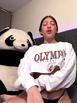 Snapshot of Dirty-Bunnyyy chatting on October 29, 2025, 6:15 am Dirty-Bunnyyy online show from October 29, 2025, 6:15 am