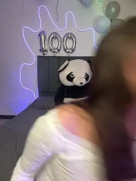 Dirty-Bunnyyy online show from June 2, 2026, 3:19 am