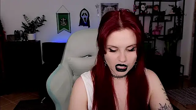 Della Ideal online show from February 25, 2026, 6:39 pm