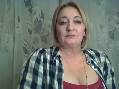ArielXLoveresss online show from February 28, 2025, 6:20 pm