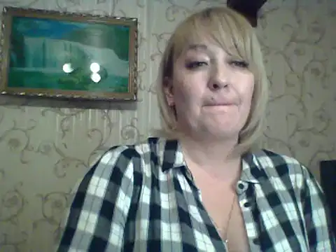 ArielXLoveresss online show from March 6, 2025, 5:43 pm