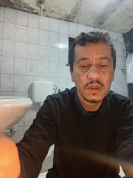 rogerdik76 online show from February 6, 2026, 6:29 am