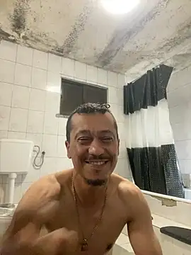 rogerdik76 online show from April 27, 2026, 1:25 am