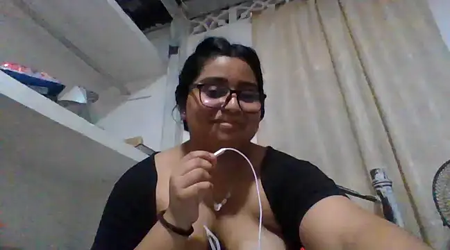 Snapshot of virginbrunette99 chatting on February 23, 2025, 2:51 am virginbrunette99 online show from February 23, 2025, 2:51 am