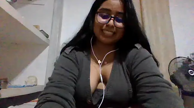 Snapshot of virginbrunette99 chatting on February 26, 2025, 1:53 am virginbrunette99 online show from February 26, 2025, 1:53 am