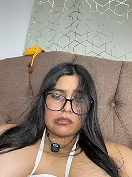 Snapshot of virginbrunette99 chatting on July 5, 2026, 5:47 am virginbrunette99 online show from July 5, 2026, 5:47 am