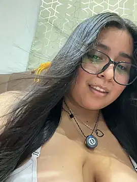 Snapshot of virginbrunette99 chatting on July 13, 2026, 6:05 am virginbrunette99 online show from July 13, 2026, 6:05 am
