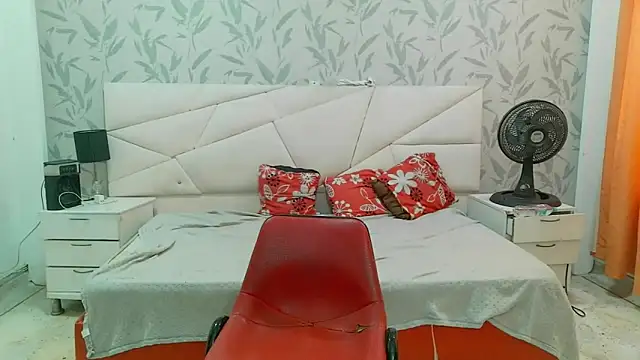 Snapshot of SexyPamela69 chatting on April 27, 2026, 6:17 pm SexyPamela69 online show from April 27, 2026, 6:17 pm