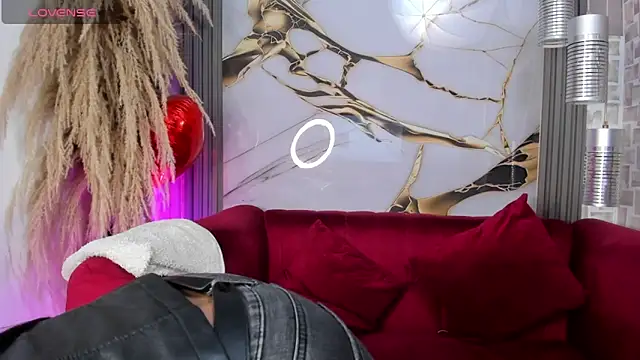 Bella williamss  online show from October 27, 2025, 8:02 pm