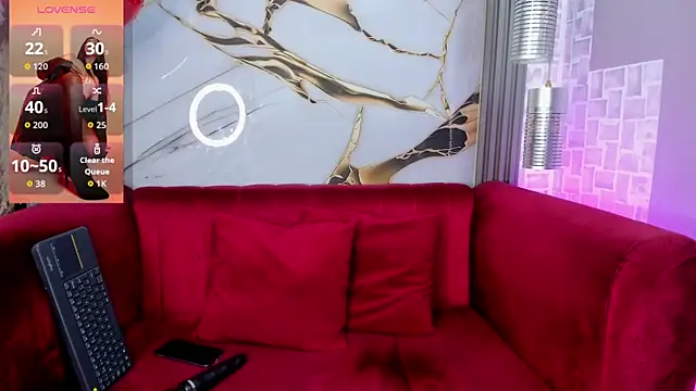 Bella williamss  online show from February 27, 2026, 6:19 pm