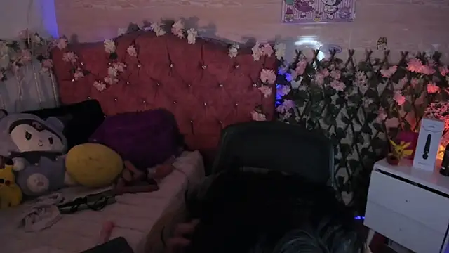 Minami Nakamura online show from September 11, 2025, 4:56 am