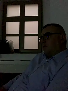 Mike8523 online show from December 17, 2025, 5:35 am