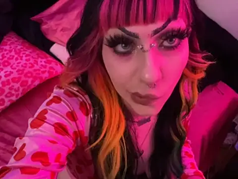 ChrryFoxx online show from November 1, 2025, 10:06 am