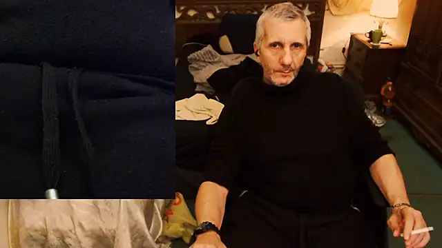 Snapshot of maxdaddy690 chatting on October 29, 2025, 10:55 pm maxdaddy690 online show from October 29, 2025, 10:55 pm