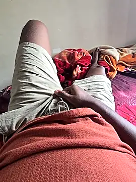 wildfun  online show from November 6, 2025, 6:14 am