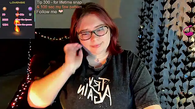 Lily lu one online show from October 11, 2025, 10:30 pm