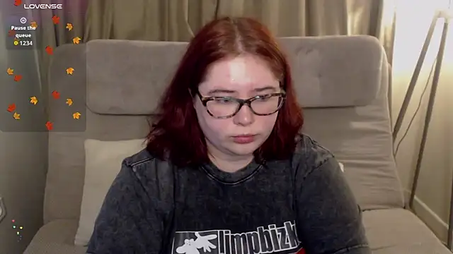 Lily lu one online show from November 21, 2025, 8:40 pm