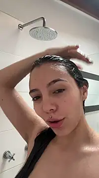 Snapshot of OhPolie_ chatting on March 5, 2025, 6:45 pm OhPolie online show from March 5, 2025, 6:45 pm