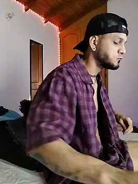 morenosiam online show from November 28, 2025, 3:42 am