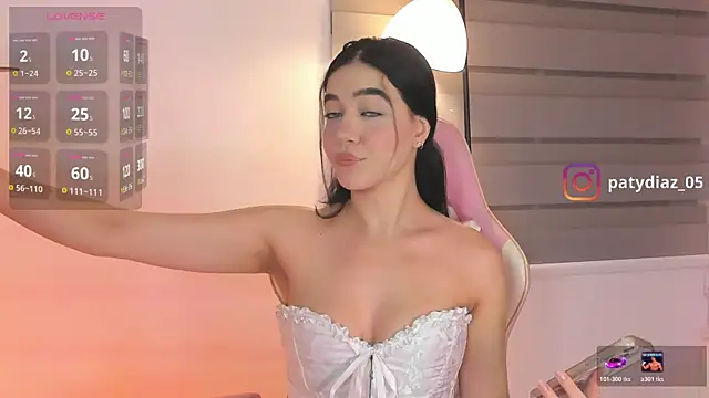 Snapshot of MiiaParker6972 chatting on May 18, 2026, 11:54 pm MiiaParker6972 online show from May 18, 2026, 11:54 pm