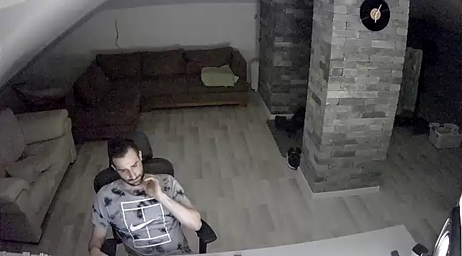 gryzoon online show from March 18, 2025, 7:20 pm