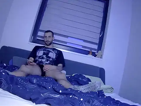 gryzoon online show from November 4, 2025, 9:36 pm