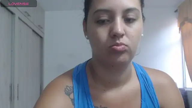 Anthonela Queen online show from December 3, 2025, 12:36 pm