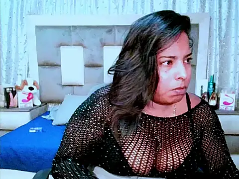 Snapshot of indiantopaz694u chatting on March 15, 2025, 4:13 am indiantopaz694u online show from March 15, 2025, 4:13 am